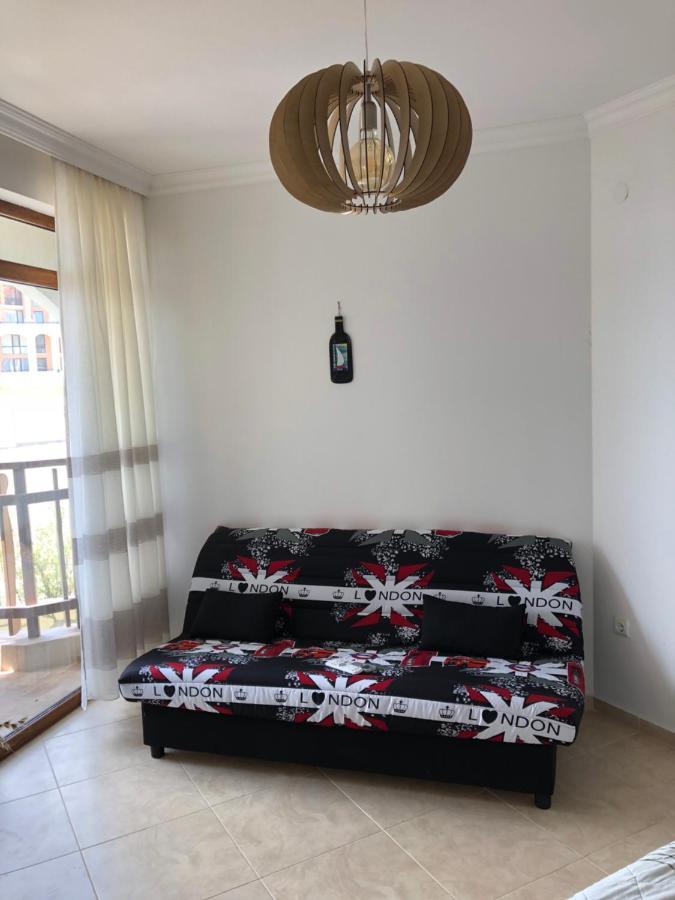 Fregata Complex Marina Apartment Sveti Vlas Bagian luar foto