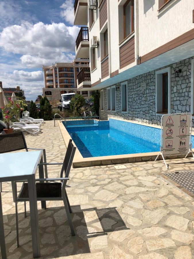 Fregata Complex Marina Apartment Sveti Vlas Bagian luar foto